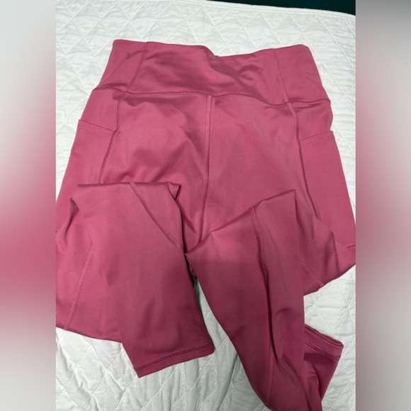 PINK Victoria's Secret Rose Leggings - Picture 2 of 5